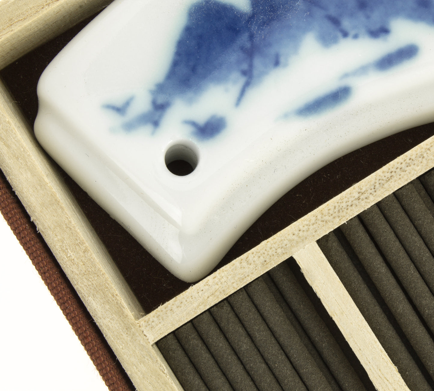Jinkoh Juzan Incense - Aloeswood, 60 Sticks
