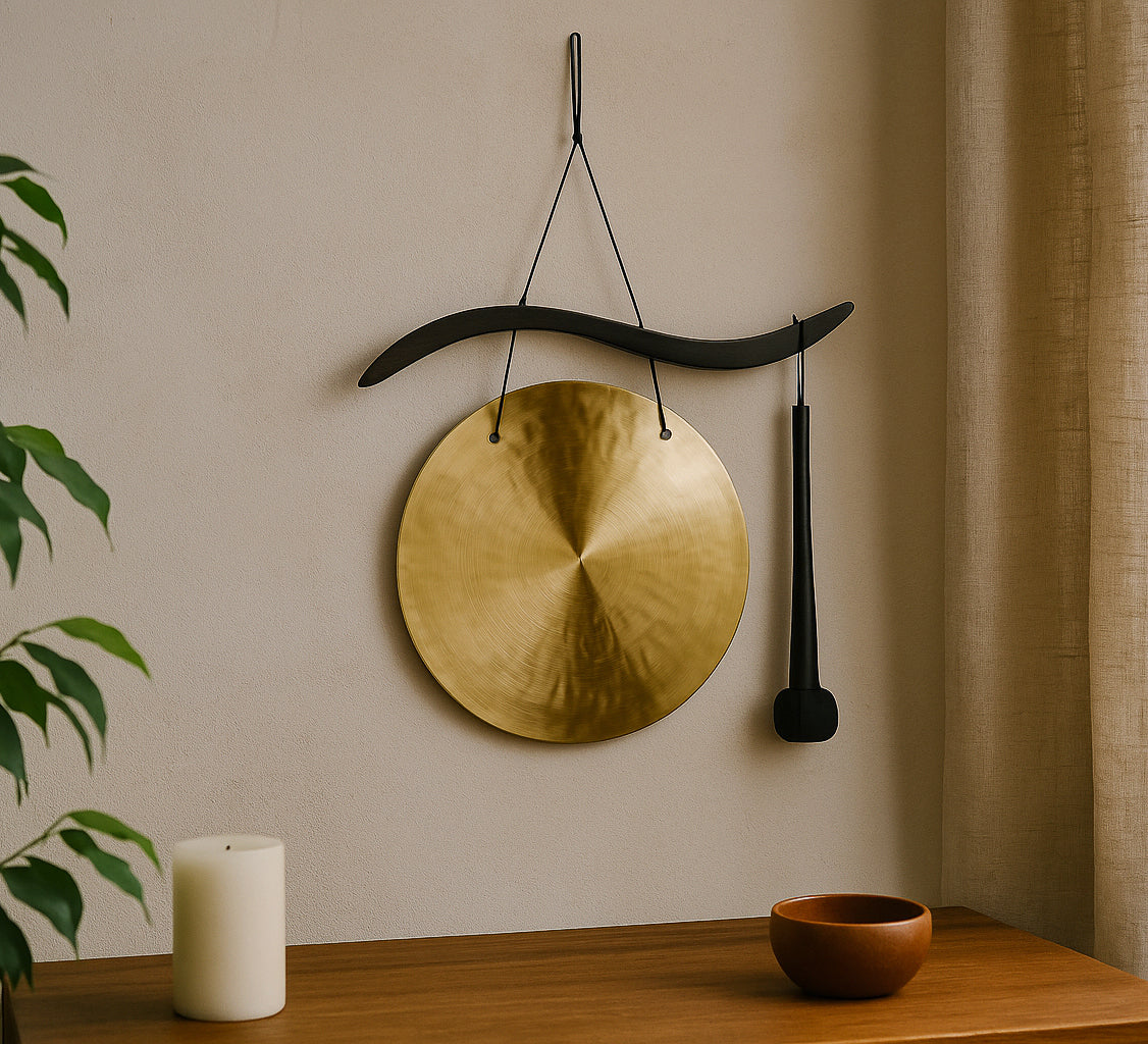 Hanging Gong
