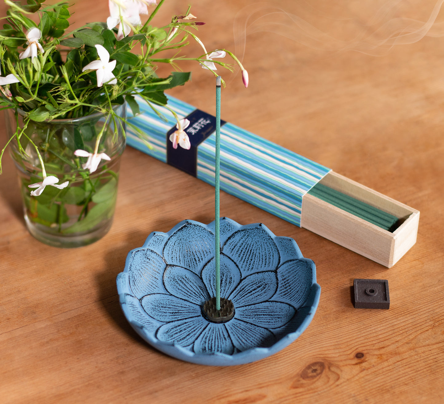 Iwachu Incense Burner - Light Blue Lotus Flower