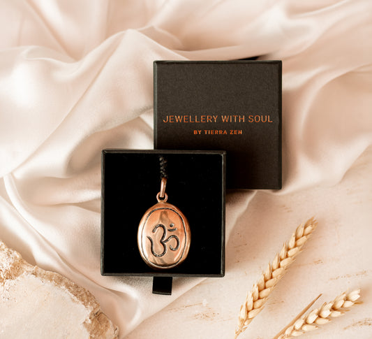 Pendentif Cuivre Om